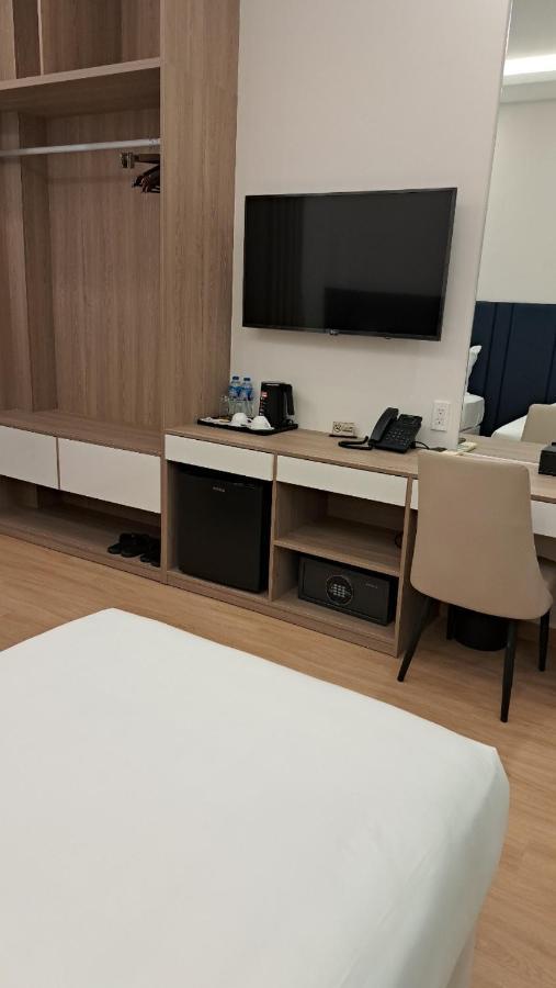 Ruby Hotel مدينة هوشي منه المظهر الخارجي الصورة