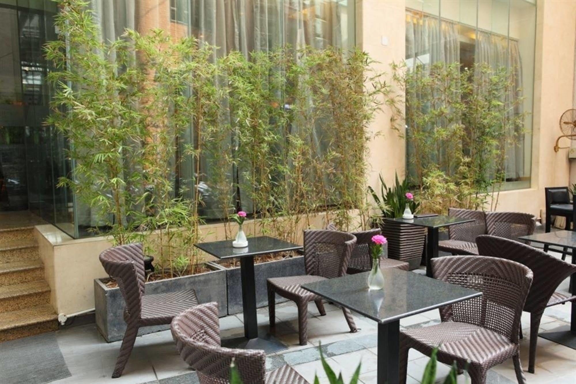 Ruby Hotel مدينة هوشي منه المظهر الخارجي الصورة