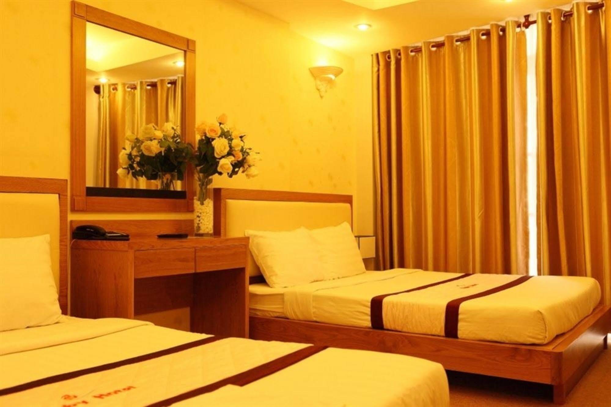 Ruby Hotel مدينة هوشي منه المظهر الخارجي الصورة