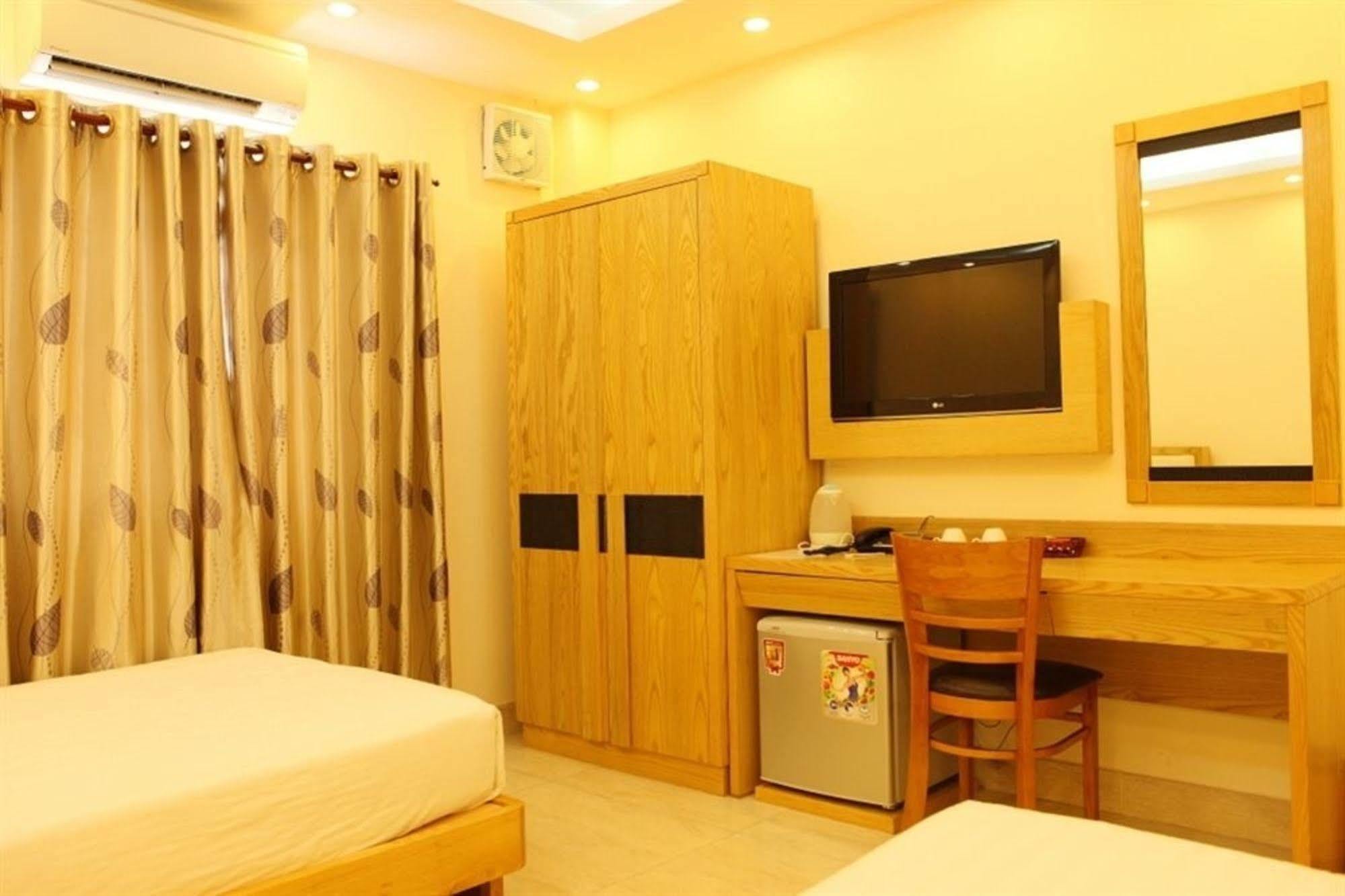 Ruby Hotel مدينة هوشي منه المظهر الخارجي الصورة